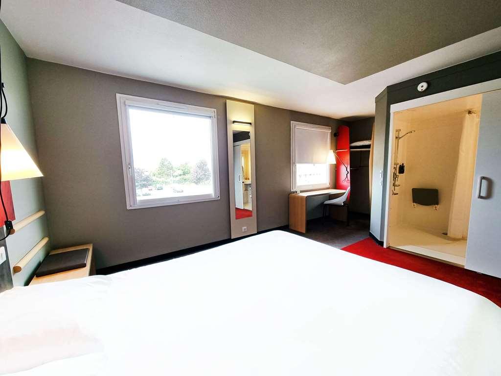Ibis Caen Porte De Bretagne Bretteville-sur-Odon Quarto foto