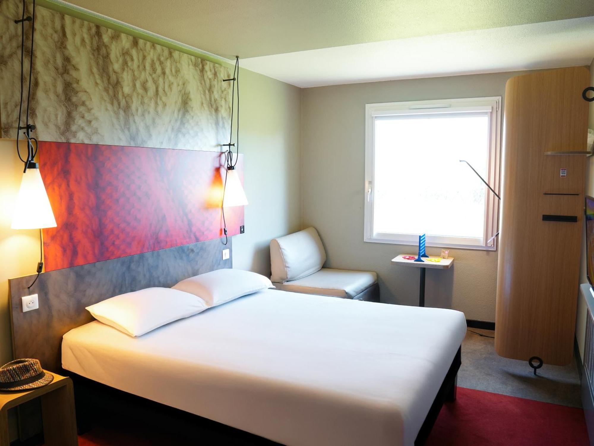 Ibis Caen Porte De Bretagne Bretteville-sur-Odon Exterior foto
